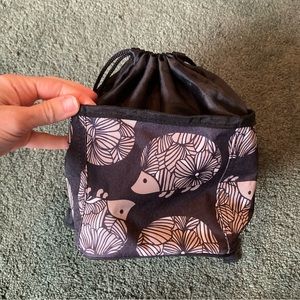 Thirty-one cinch pouch hedgehog